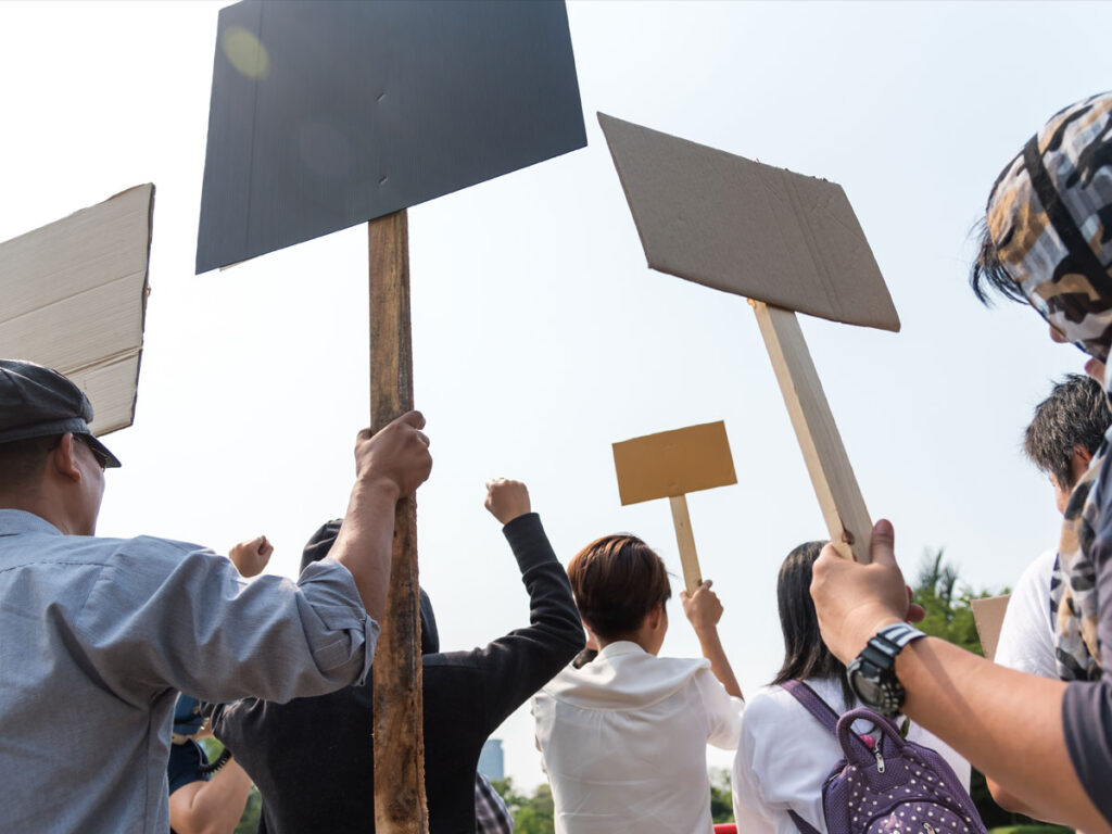 workers on strike